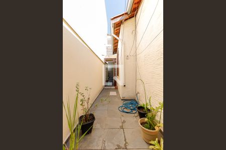 Casa à venda com 160m², 4 quartos e 2 vagasCorredor Externo