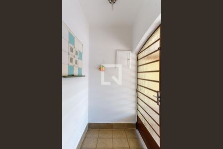 Área Entrada de casa à venda com 4 quartos, 160m² em Vila Nilo, São Paulo