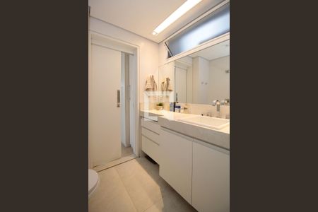 Apartamento à venda com 165m², 3 quartos e 1 vagaBanheiro da Suíte