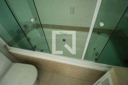 Apartamento à venda com 450m², 4 quartos e 5 vagasBanheiro 1 da Suíte 3