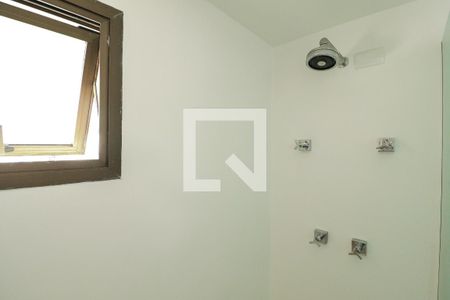 Apartamento à venda com 450m², 4 quartos e 5 vagasBanheiro da Suíte 2