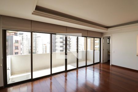Apartamento à venda com 450m², 4 quartos e 5 vagasSala 2