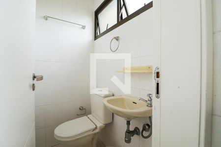 Apartamento à venda com 450m², 4 quartos e 5 vagasBanheiro de Serviço