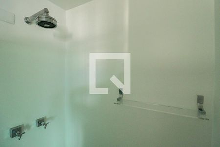 Apartamento à venda com 450m², 4 quartos e 5 vagasBanheiro da Suíte 1