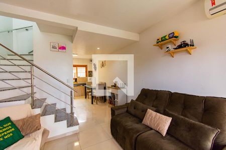 Casa à venda com 2 quartos, 87m² em São José, Canoas