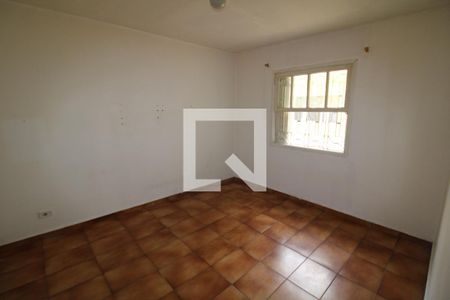 Quarto 1 de casa para alugar com 2 quartos, 90m² em Vila Nivi, São Paulo