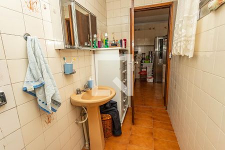 Casa à venda com 182m², 2 quartos e 2 vagasBanheiro