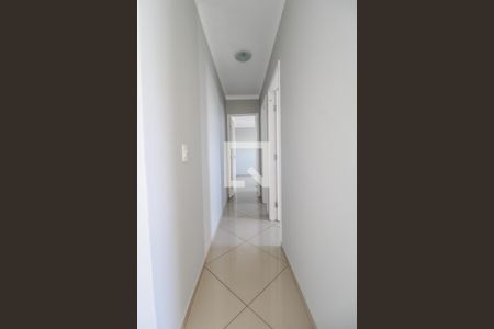 Corredor de apartamento para alugar com 2 quartos, 58m² em Jardim Santa Genebra, Campinas