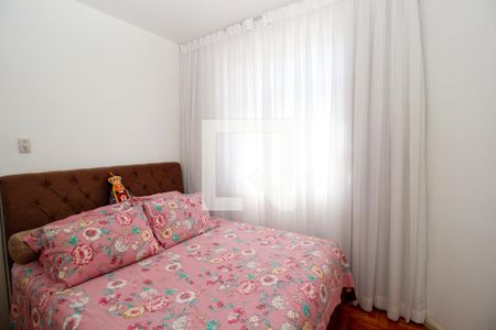 Quarto 1 de apartamento à venda com 2 quartos, 69m² em Anchieta, Belo Horizonte