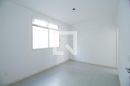 Sala 1 de apartamento à venda com 3 quartos, 110m² em Cruzeiro, Belo Horizonte