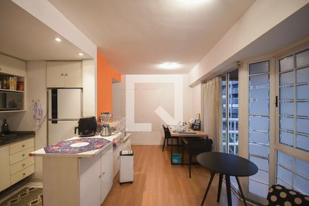 Sala de apartamento à venda com 1 quarto, 45m² em Jardim Londrina, São Paulo