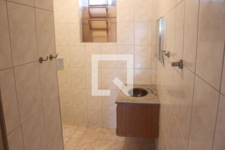 Casa à venda com 188m², 4 quartos e 3 vagasBanheiro 2