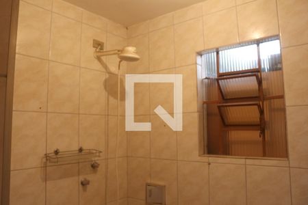 Casa à venda com 188m², 4 quartos e 3 vagasBanheiro 2