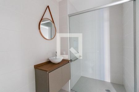 Banheiro de apartamento à venda com 1 quarto, 28m² em Chácara Seis de Outubro, São Paulo