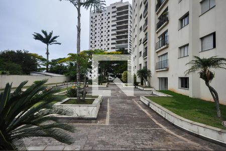 Apartamento à venda com 180m², 3 quartos e 3 vagas Apartamento à venda com 180m², 3 quartos e 3 vagasÁrea Externa