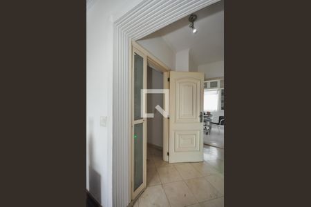 Apartamento à venda com 180m², 3 quartos e 3 vagas Apartamento à venda com 180m², 3 quartos e 3 vagasHall de Entrada