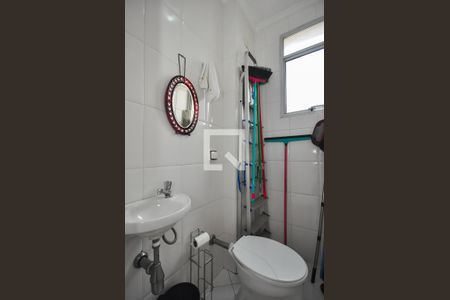 Apartamento à venda com 180m², 3 quartos e 3 vagas Apartamento à venda com 180m², 3 quartos e 3 vagasBanheiro de Serviço