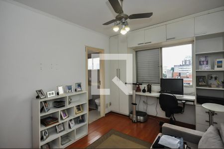 Apartamento à venda com 180m², 3 quartos e 3 vagas Apartamento à venda com 180m², 3 quartos e 3 vagasSuíte 3
