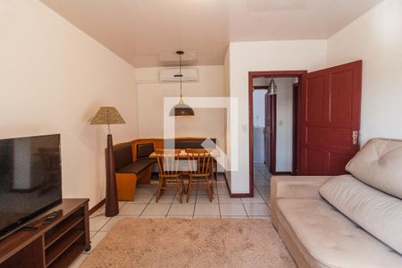 Sala de casa para alugar com 2 quartos, 100m² em Barreiros, São José