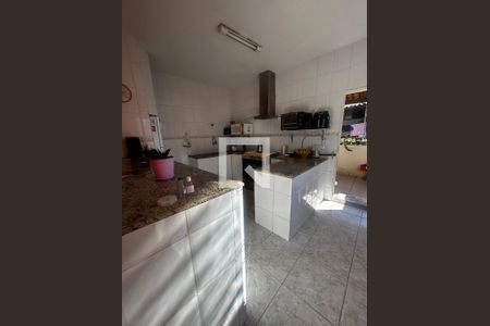 Cozinha  de casa à venda com 4 quartos, 150m² em Céu Azul, Belo Horizonte