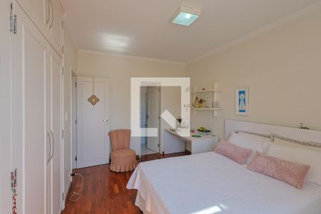 Apartamento à venda com 150m², 4 quartos e 2 vagasQuarto 3 - Suíte