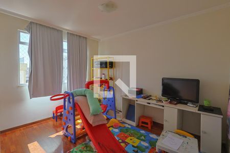 Apartamento à venda com 150m², 4 quartos e 2 vagasQuarto 2