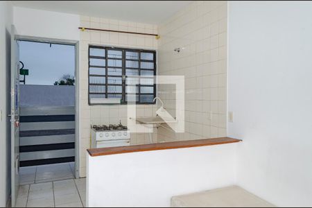 Sala / Cozinha / Quarto de kitnet/studio para alugar com 1 quarto, 15m² em Trindade, Florianópolis