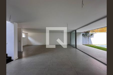 Sala de casa de condomínio à venda com 4 quartos, 401m² em Campo Belo, São Paulo