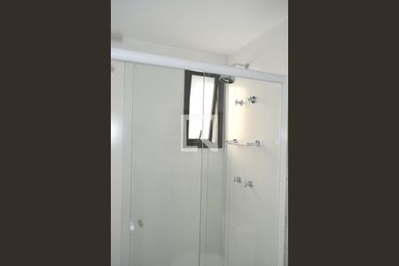 Banheiro da Suíte 1 de apartamento para alugar com 2 quartos, 70m² em Pinheiros, São Paulo