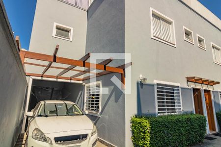 Casa de condomínio para alugar com 170m², 3 quartos e 2 vagasFachada
