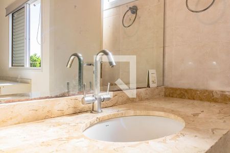 Casa de condomínio para alugar com 170m², 3 quartos e 2 vagasBanheiro 1