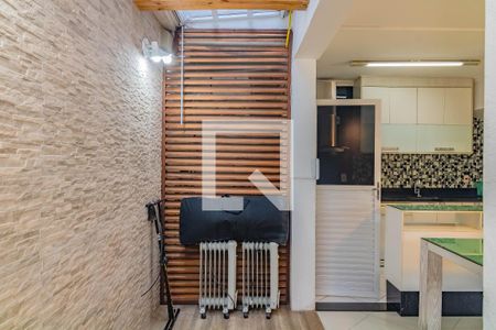 Casa de condomínio para alugar com 170m², 3 quartos e 2 vagasÁrea de serviço 