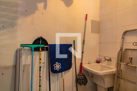 Casa de condomínio para alugar com 170m², 3 quartos e 2 vagasÁrea de serviço 