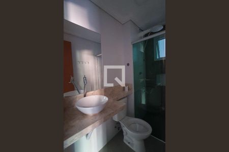 Banheiro de apartamento para alugar com 1 quarto, 33m² em Vila Paulicéia, São Paulo