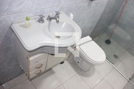 Casa à venda com 200m², 3 quartos e 2 vagasBanheiro 1