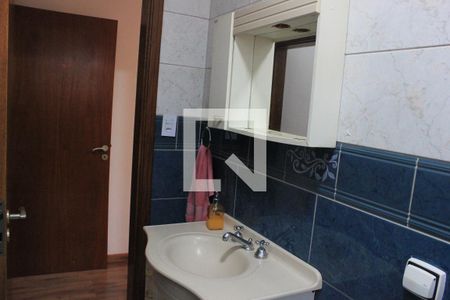 Casa à venda com 200m², 3 quartos e 2 vagasBanheiro da Suíte