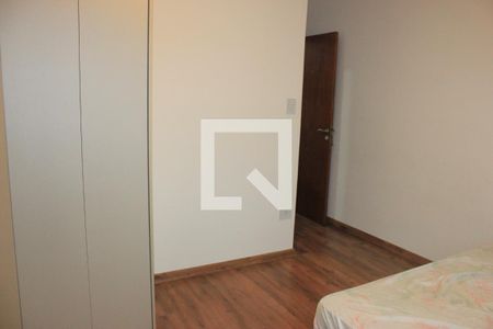 Casa à venda com 200m², 3 quartos e 2 vagasSuíte