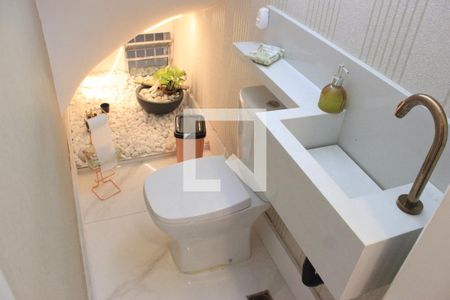Casa à venda com 200m², 3 quartos e 2 vagasLavabo