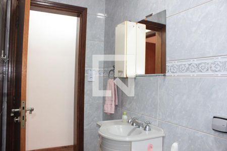 Casa à venda com 200m², 3 quartos e 2 vagasBanheiro 1