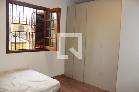 Casa à venda com 200m², 3 quartos e 2 vagasSuíte