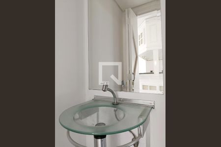 Lavabo de apartamento à venda com 1 quarto, 57m² em Pinheiros, São Paulo