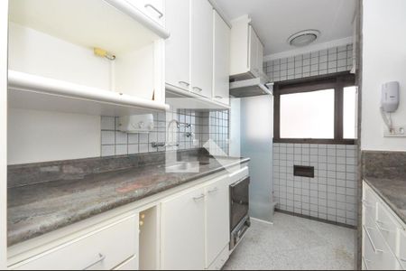 Apartamento à venda com 57m², 1 quarto e 2 vagas Apartamento à venda com 57m², 1 quarto e 2 vagasCozinha