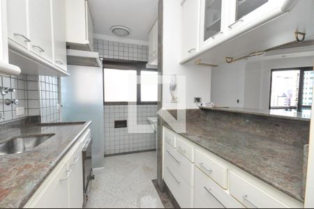 Apartamento à venda com 57m², 1 quarto e 2 vagas Apartamento à venda com 57m², 1 quarto e 2 vagasCozinha