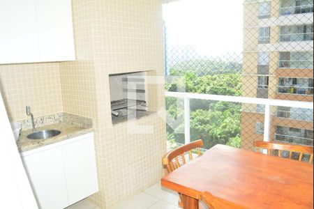 Sala com varanda de apartamento para alugar com 3 quartos, 113m² em Patamares, Salvador