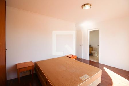 Suíte  de apartamento à venda com 3 quartos, 142m² em Vila Nova Conceição, São Paulo