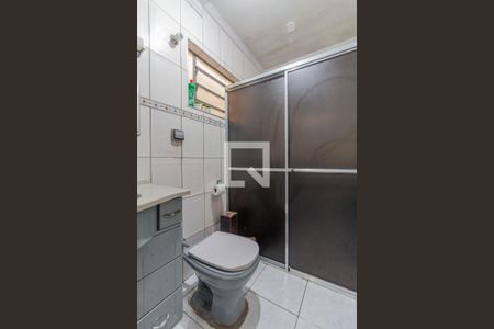 Casa à venda com 160m², 6 quartos e 2 vagas Casa à venda com 160m², 6 quartos e 2 vagasBanheiro