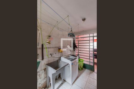 Casa à venda com 160m², 6 quartos e 2 vagas Casa à venda com 160m², 6 quartos e 2 vagasÁrea de Serviço