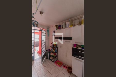 Casa à venda com 160m², 6 quartos e 2 vagas Casa à venda com 160m², 6 quartos e 2 vagasÁrea de Serviço