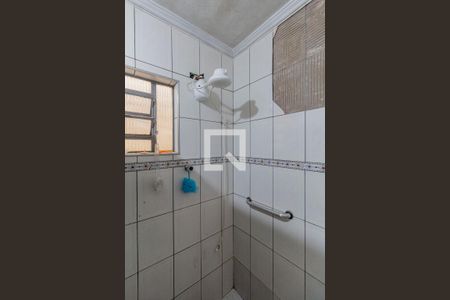 Casa à venda com 160m², 6 quartos e 2 vagas Casa à venda com 160m², 6 quartos e 2 vagasBanheiro