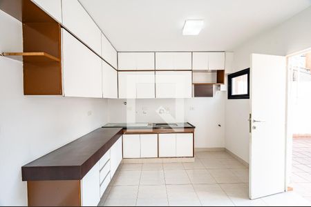 Casa à venda com 140m², 3 quartos e 2 vagasCozinha